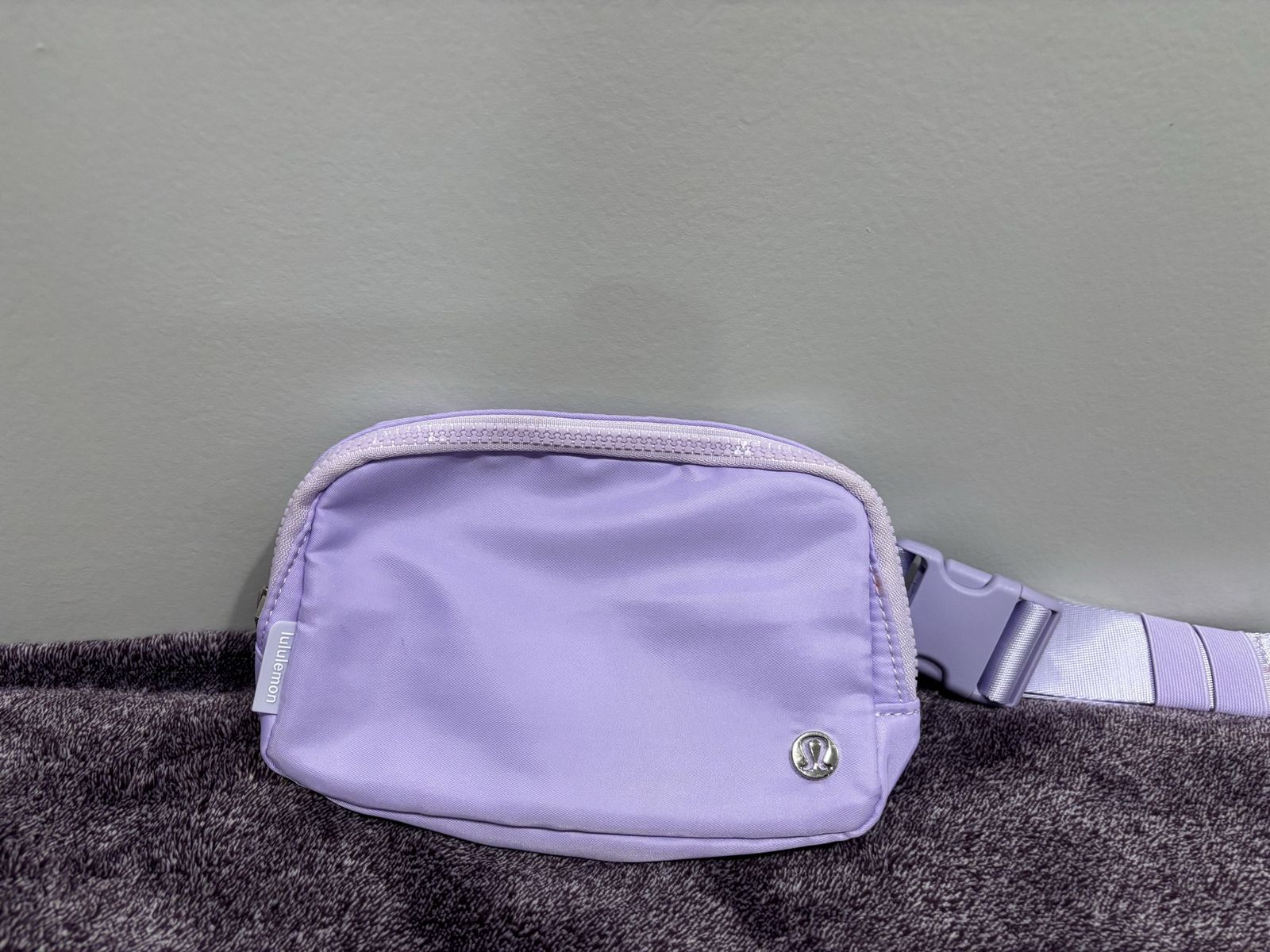 Lululemon Everywhere Belt Bag Light Lilac Purple Crossbody Fanny Pack Waist Bag
