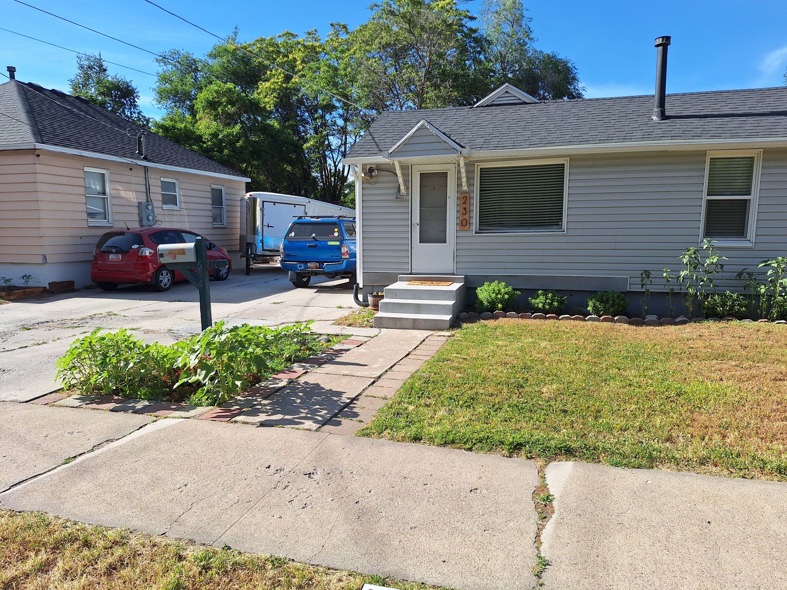 Main image 2