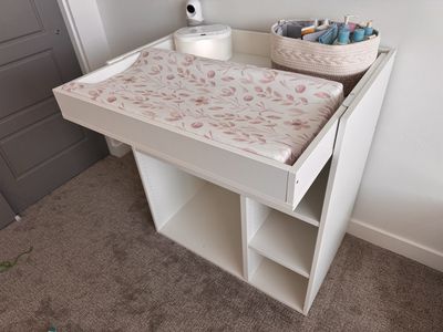 Changing table