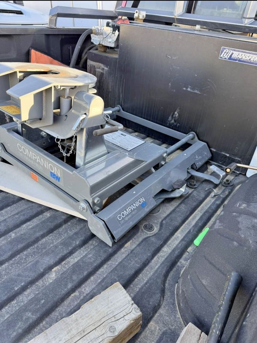 B&W companion slider hitch