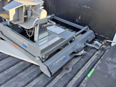 B&W companion slider hitch