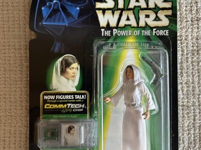 Star Wars The Power of the Force Princess Leia Action Figure w/ Sporting Blaster & CommTech Chip