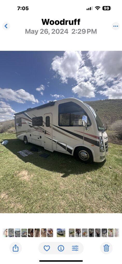 2018 Thor Motorcoach Vegas 25.2