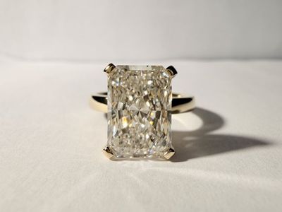 Radiant Cut Lab Grown Diamond Ring
