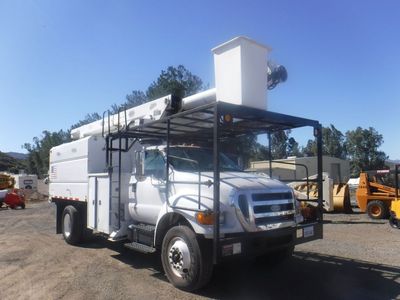 Chipper Bucket Truck 2007 Ford F750 Dump Truck 61'