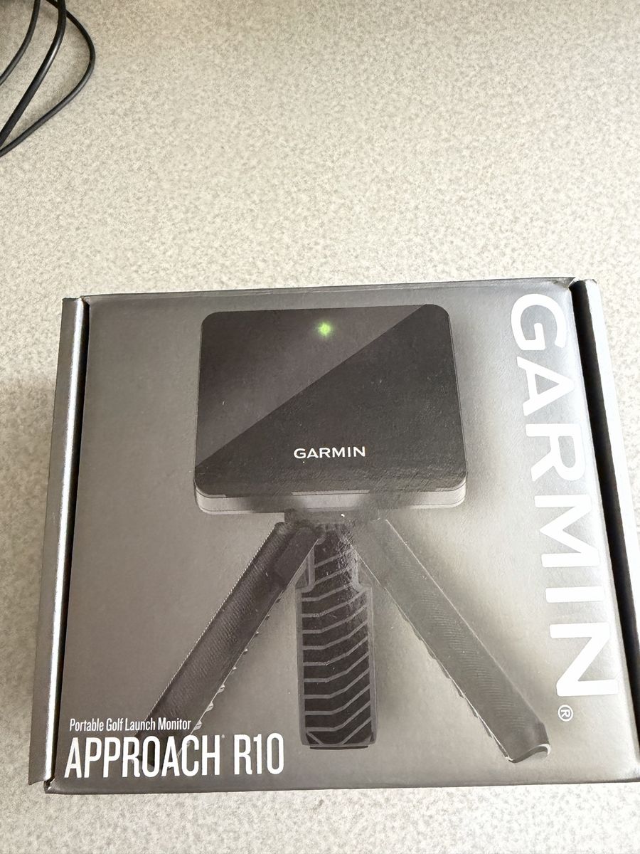 Garmin R10 Launch Monitor