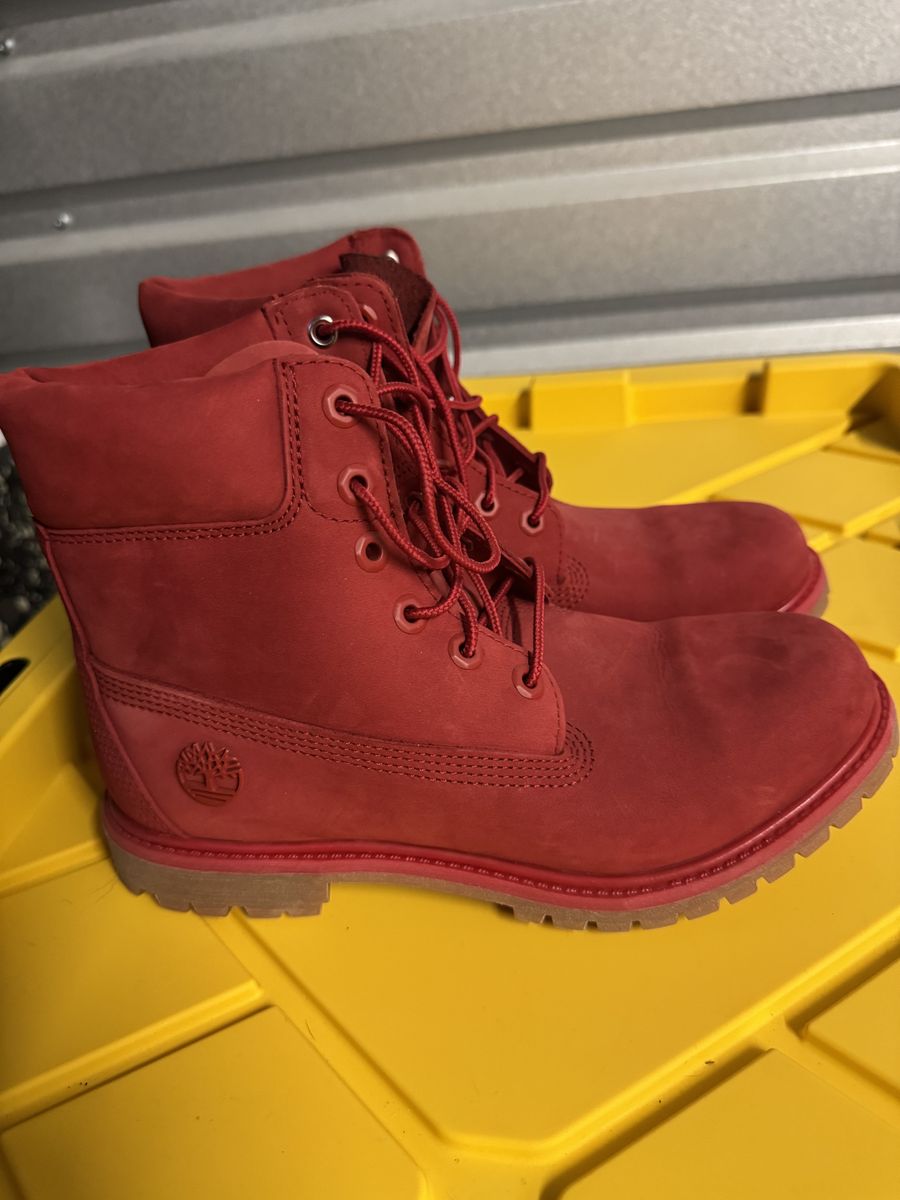 Timberlands Red