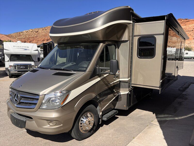 2016 DYNAMAX Dynamax Isata 24FW