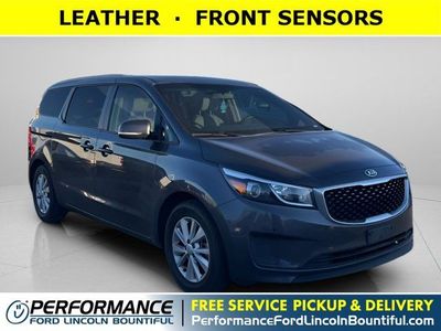 2017 KIA SEDONA LX