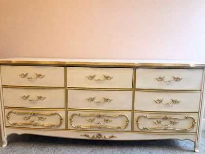 Vintage French Provincial 9-Drawer Dresser