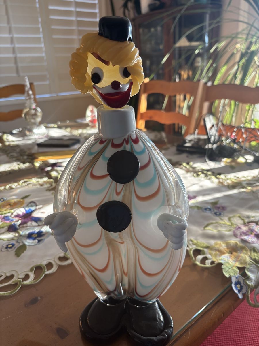 Main image 3