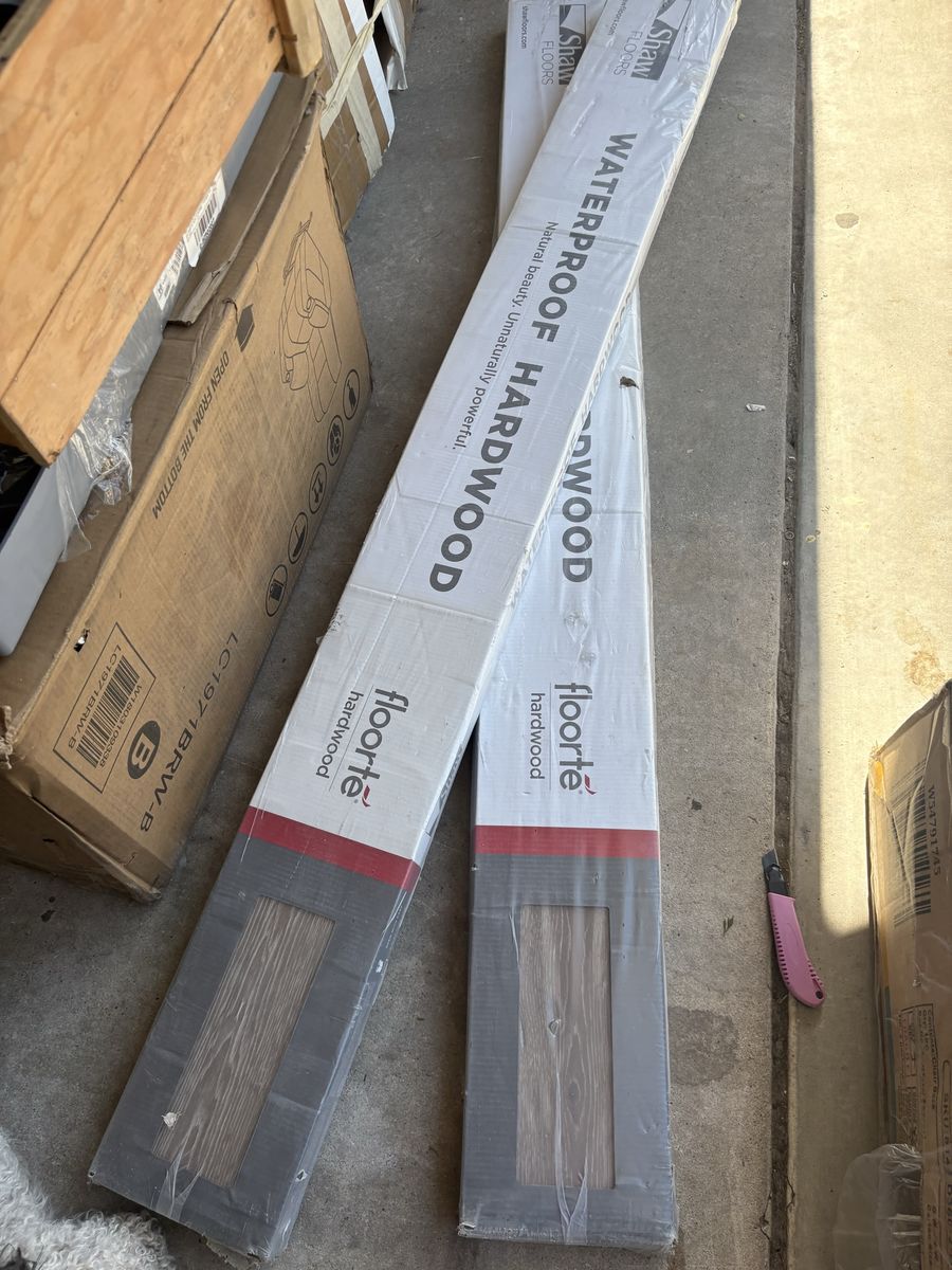 Shaw Floorte Hardwood Flooring - Waterproof, Natural Beauty - LC1971BRW-B