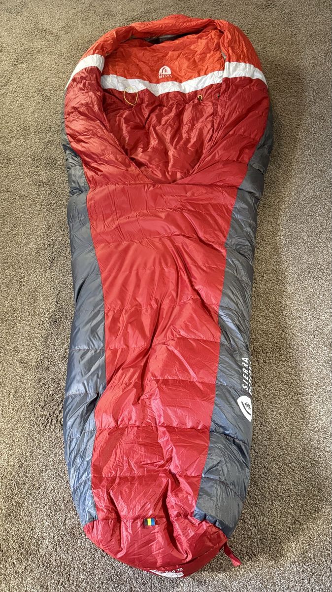 Sierra Designs Backcountry Bed 20 Long Down Sleeping Bag + Sea to Summit Dry Sack