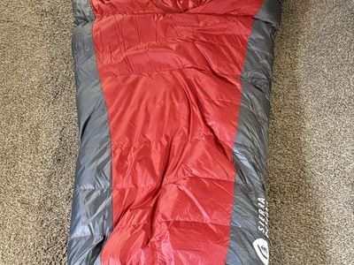 Sierra Designs Backcountry Bed 20 Long Down Sleeping Bag + Sea to Summit Dry Sack