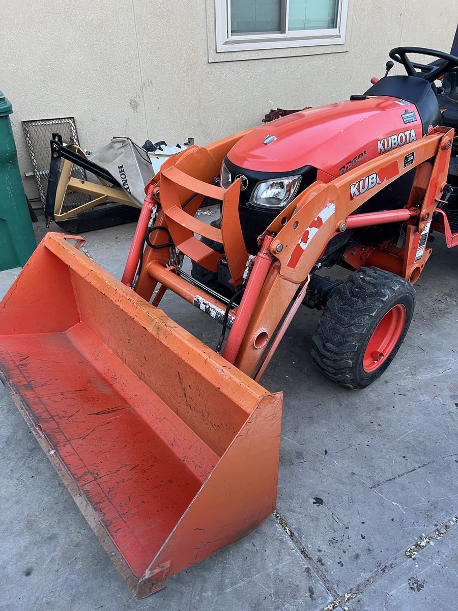 Kubota B2601