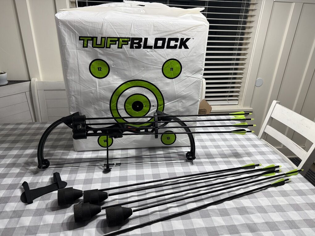 Bow, Arrows And Target