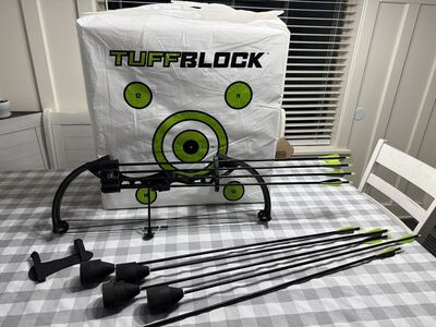 Bow, Arrows And Target