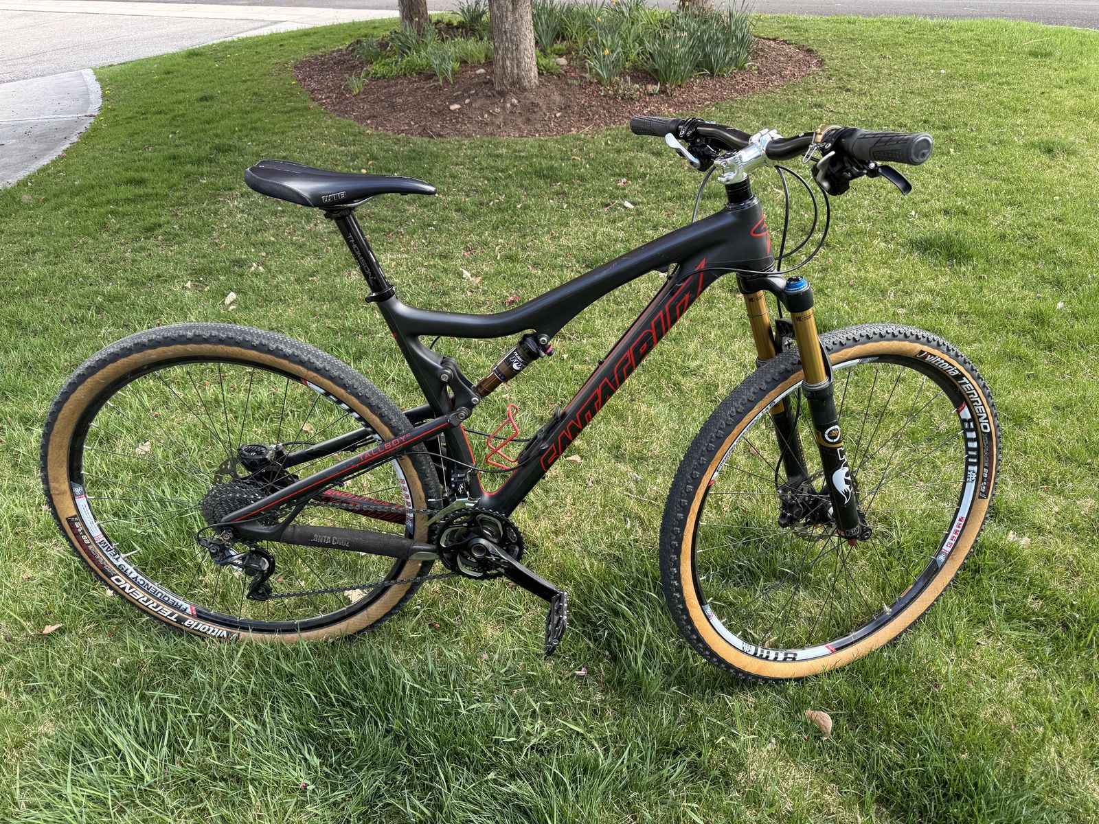 Santa Cruz Tallboy LTc 29er All Mountain Bike 2012