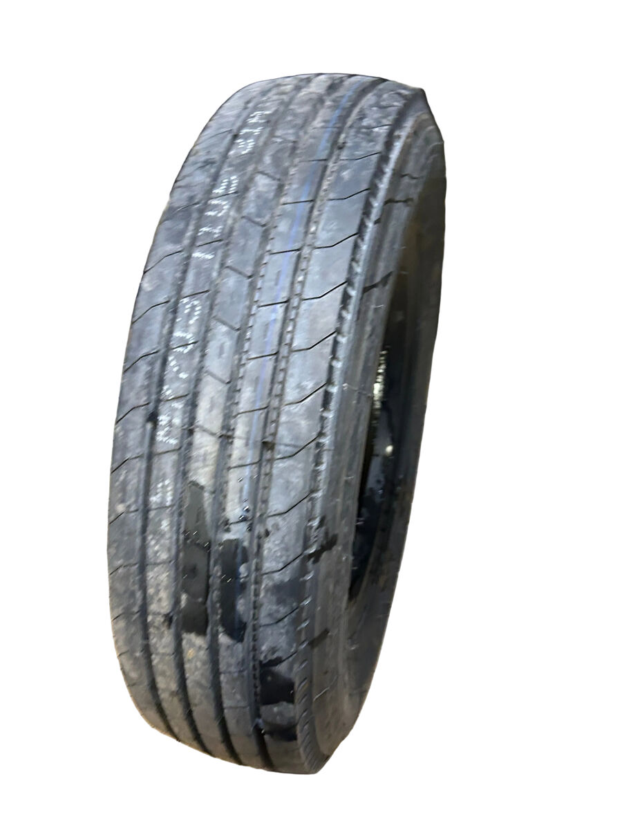 ROADX RH620 BSW  215 75 17.5 135/133L16PLY COMMERCIAL TIRE 93927936