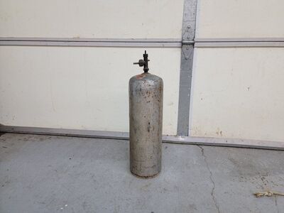 acetylene tank
