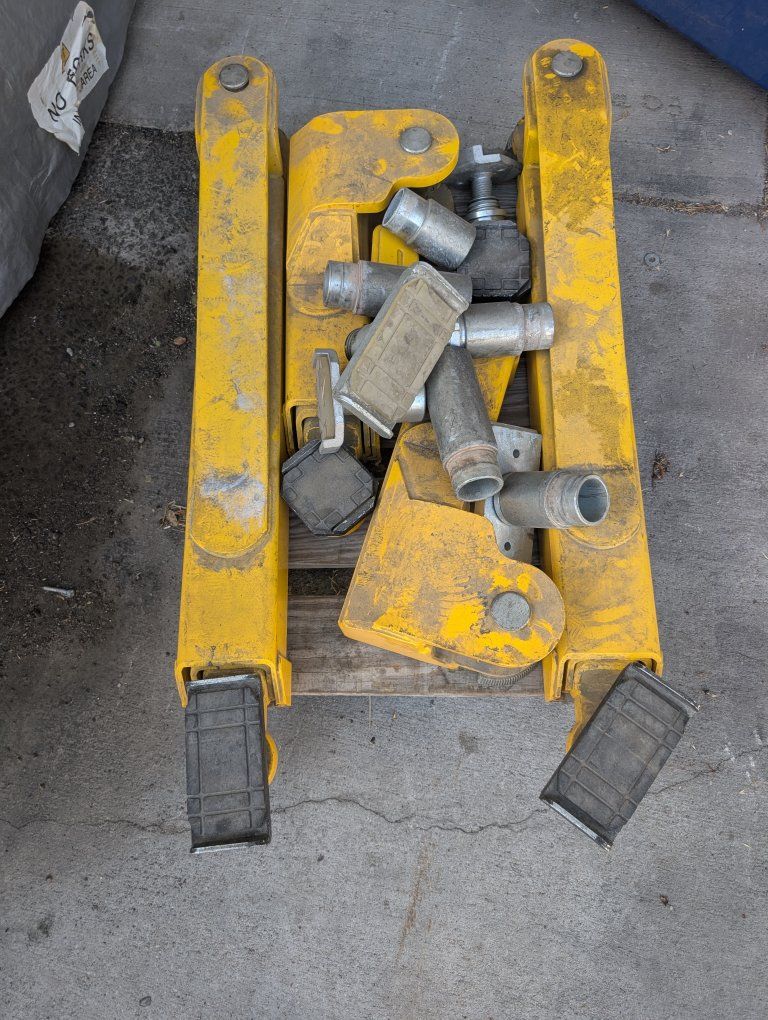 Main image 5