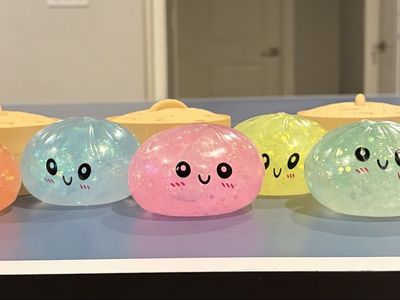 Viral Squishy Glitter Dumplings