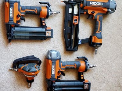 RIDGID Pneumatic Nailer Set – Tested & Working
