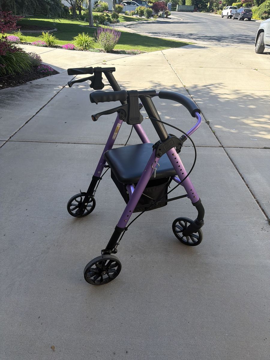 Nova Bariatric Walker