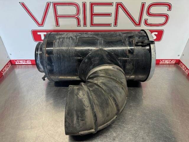 Kenworth T600 Air Cleaner / Air Filter Housing