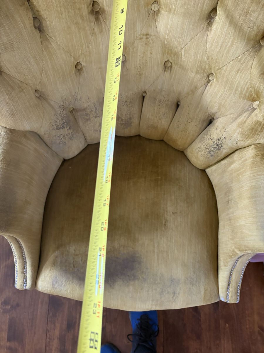 Main image 12