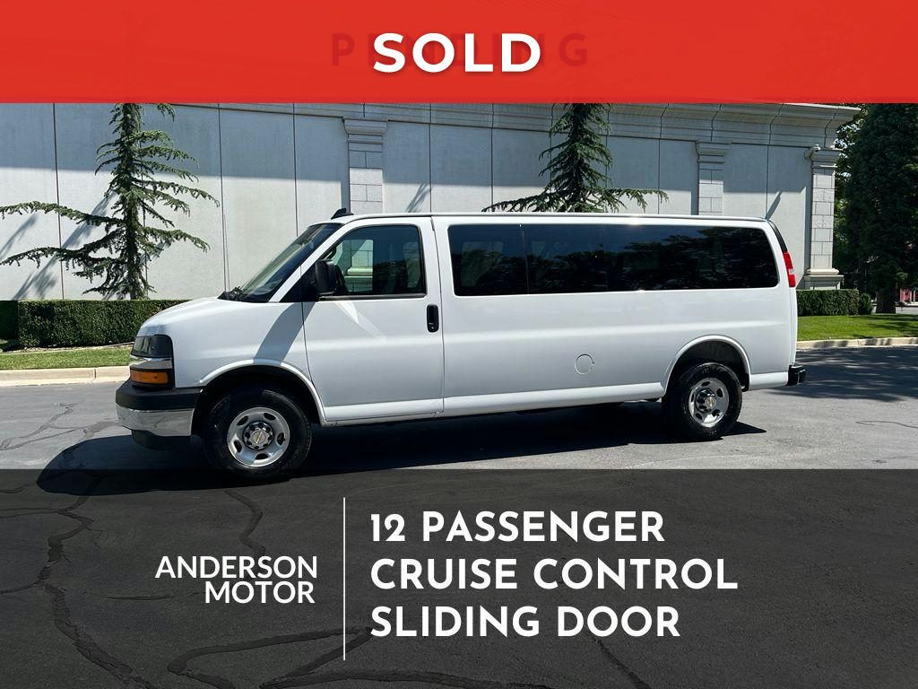 2025 Chevrolet Express 3500 LT