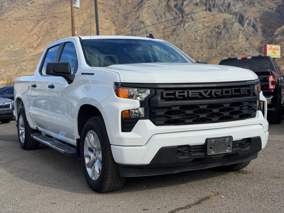 2022 Chevrolet Silverado 1500 Custom