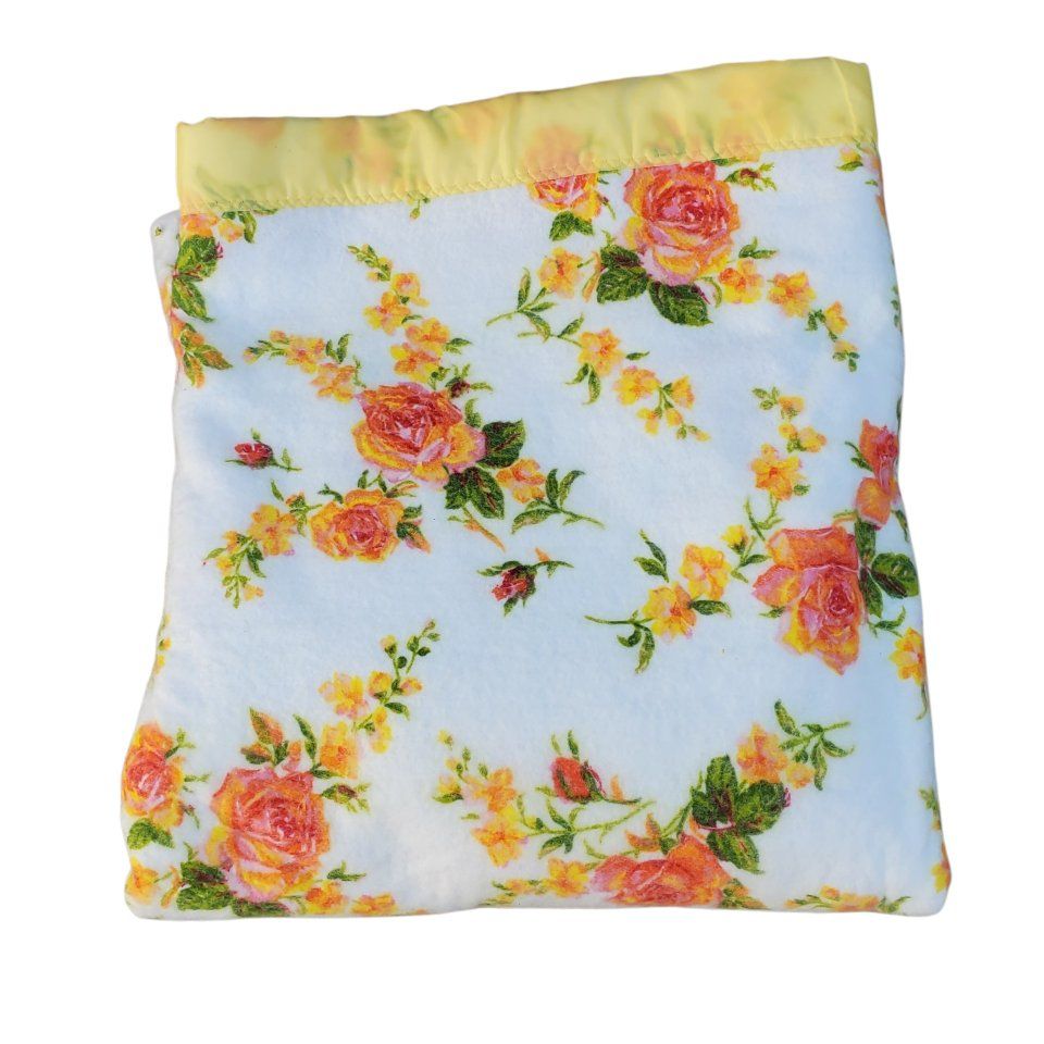 Vintage Floral Fleece Blanket
