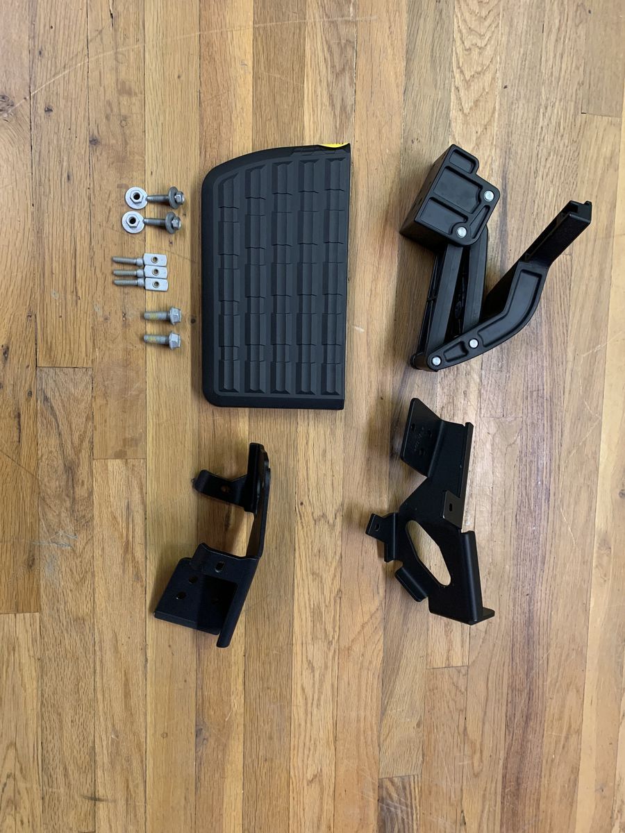 AMP Research BedStep Step Side (Driver's Side) 2017-2022 Ford F250 & F350 AMP 75313-01A F-250 F-350 Super Duty