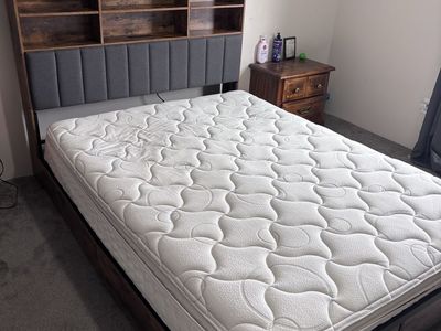 Queen Size Bedframe With Headboard