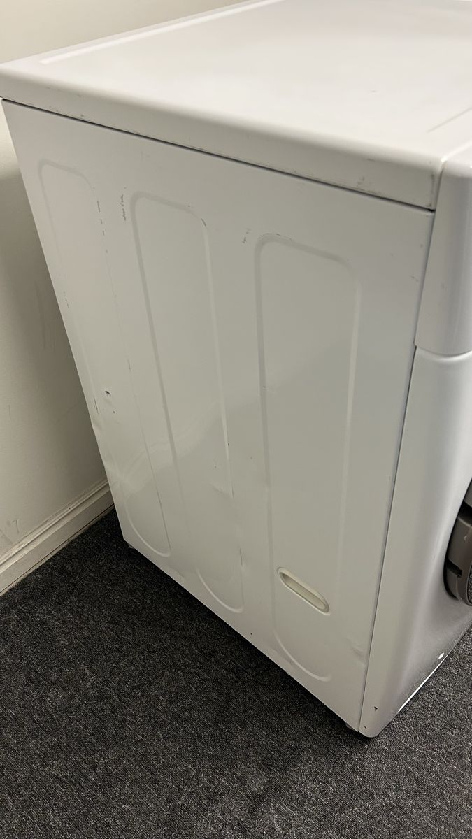 Main image 6