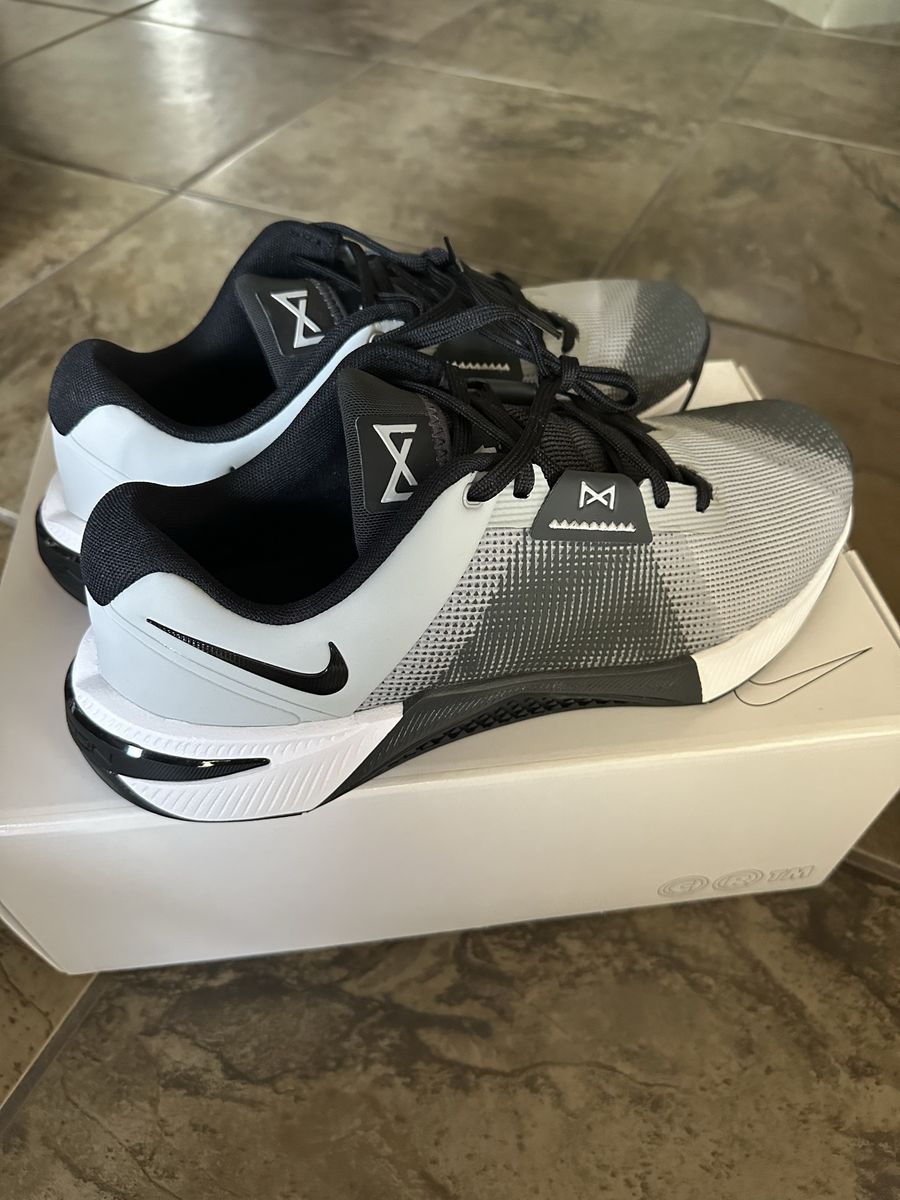 Nike Metcon 10 (mens Size 11)