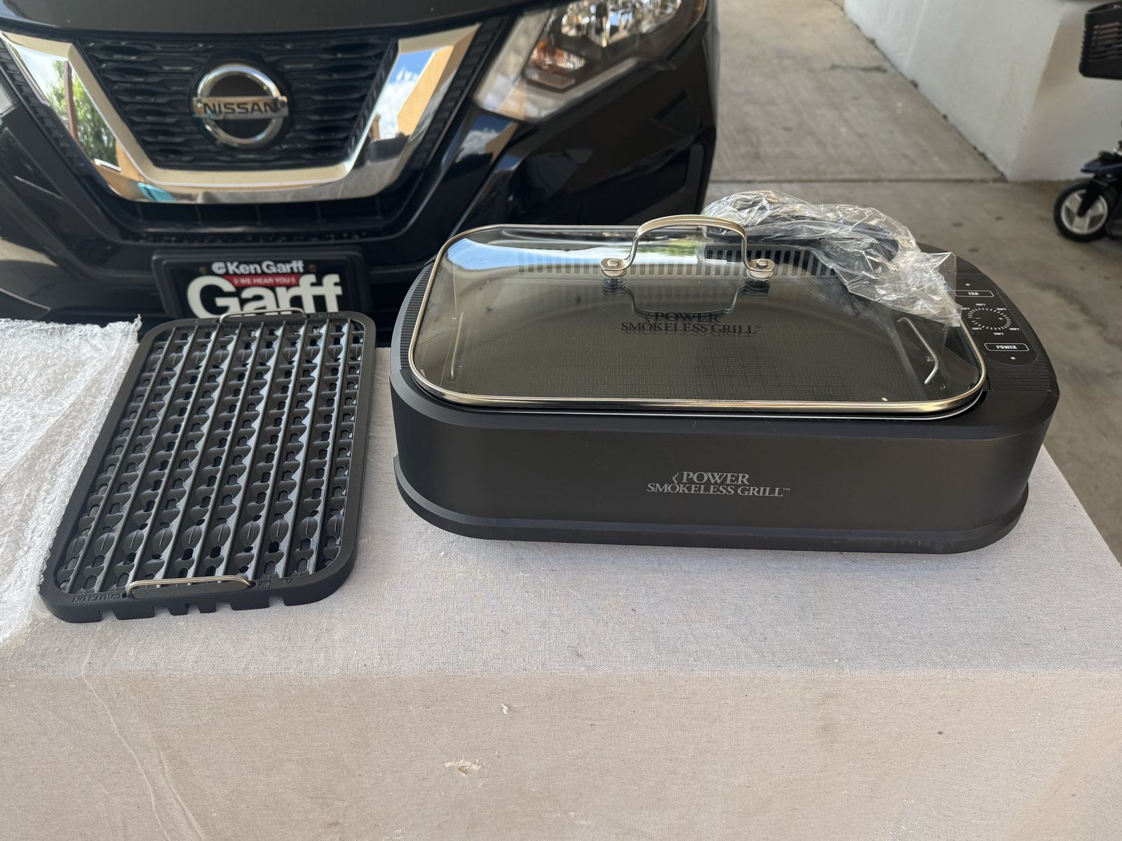 New power smoleless grill PG-1500 watts