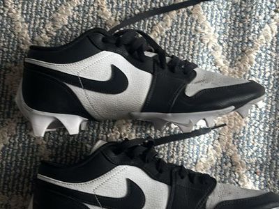 Jordan 1 football cleats