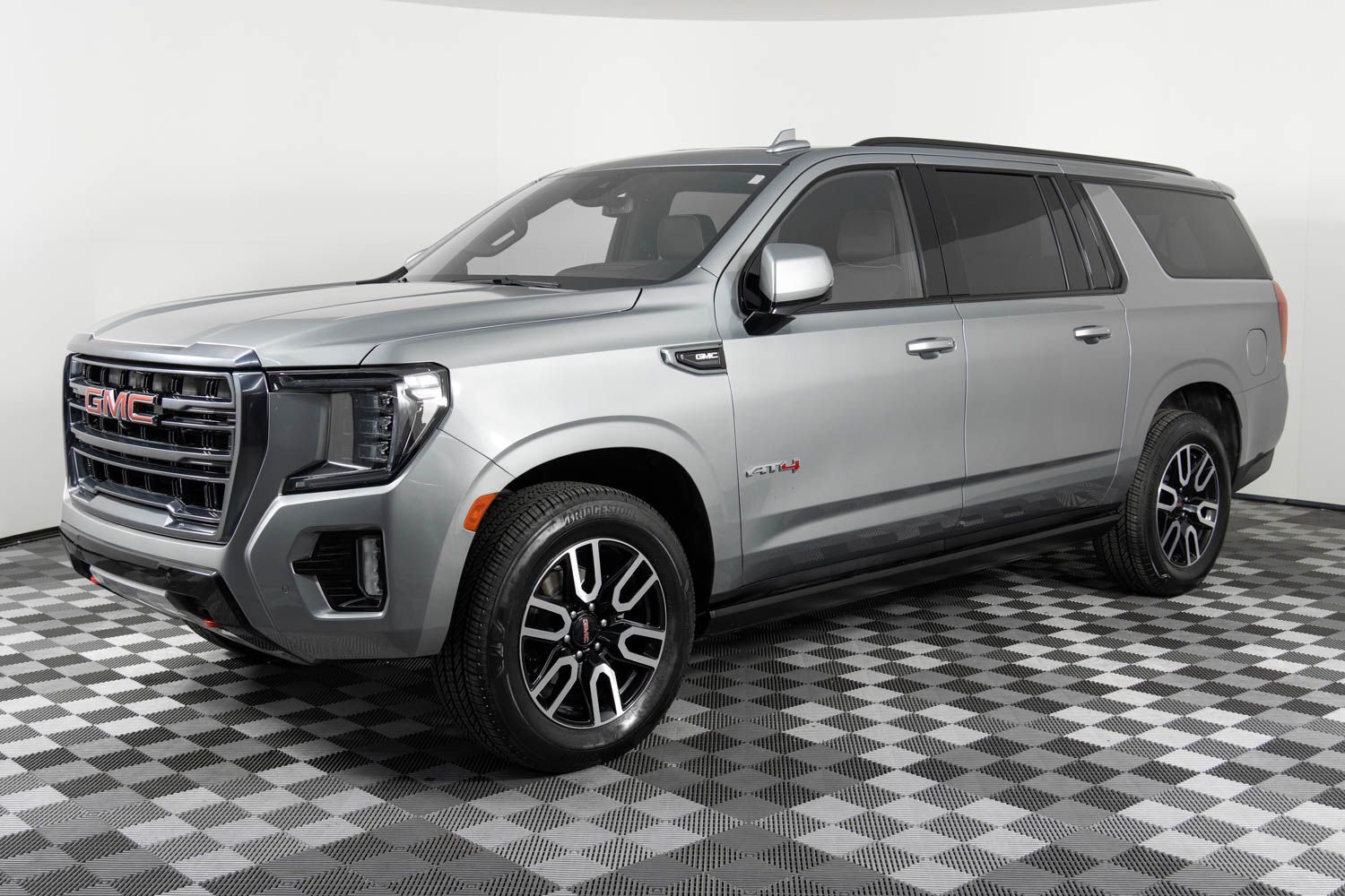 2023 GMC Yukon XL AT4