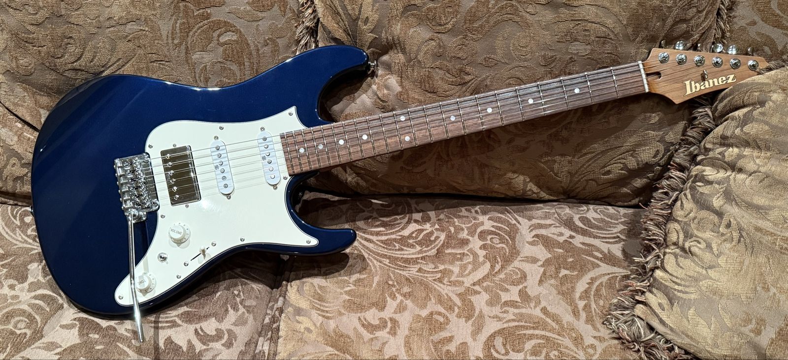 Ibanez Prestige AZ2204N