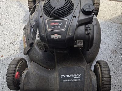 LAWN MOWER MURRAY SELF PROPELLED