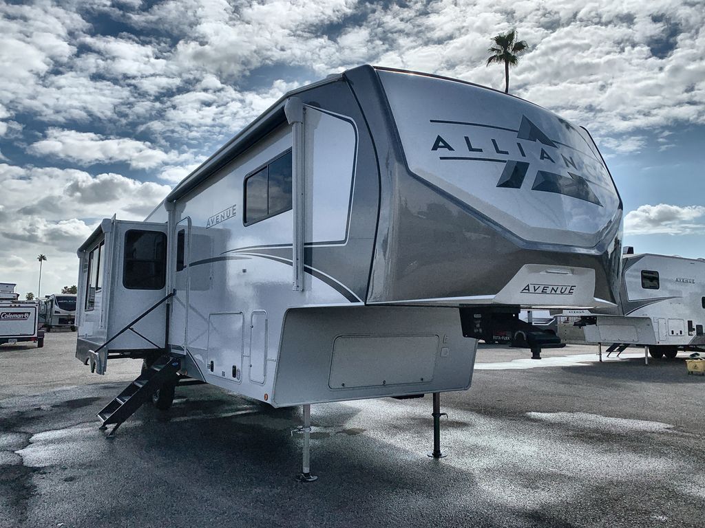 New 2026 Alliance RV Avenue 35RKS