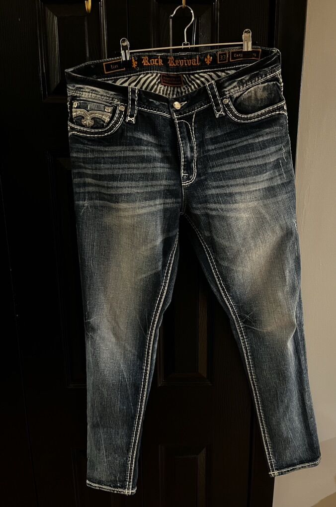 Womens Rock Revival Straight Leg Jeans