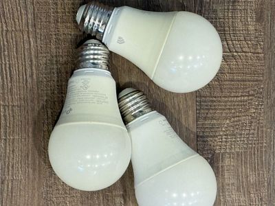 TP-Link WiFi Smart RGB Light Bulbs