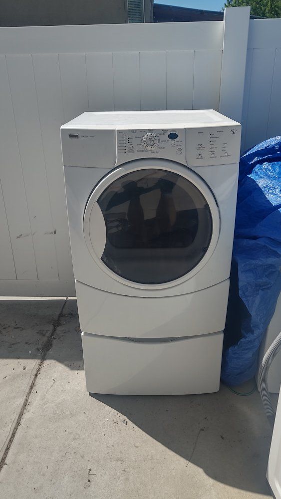 Kenmore HE Front Load Dryer with Pedestal – Works Great