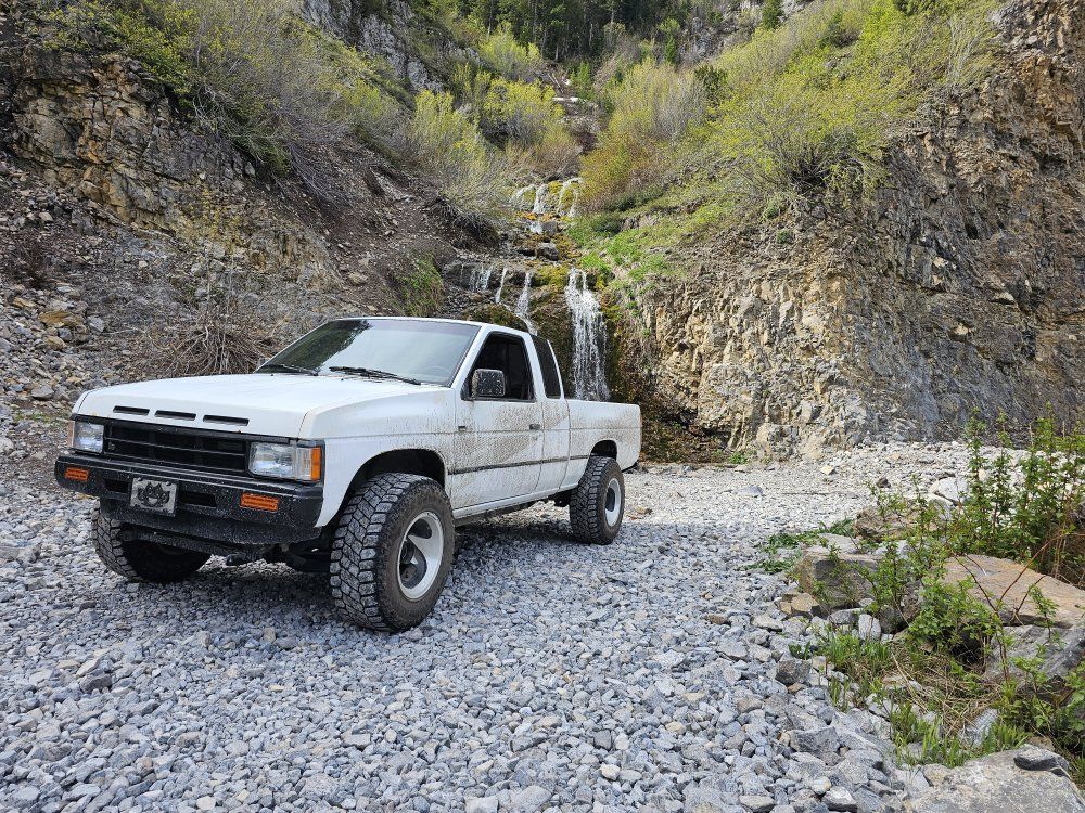 88 Nissan D21 Manual - 4x4