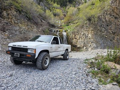 88 Nissan D21 Manual - 4x4