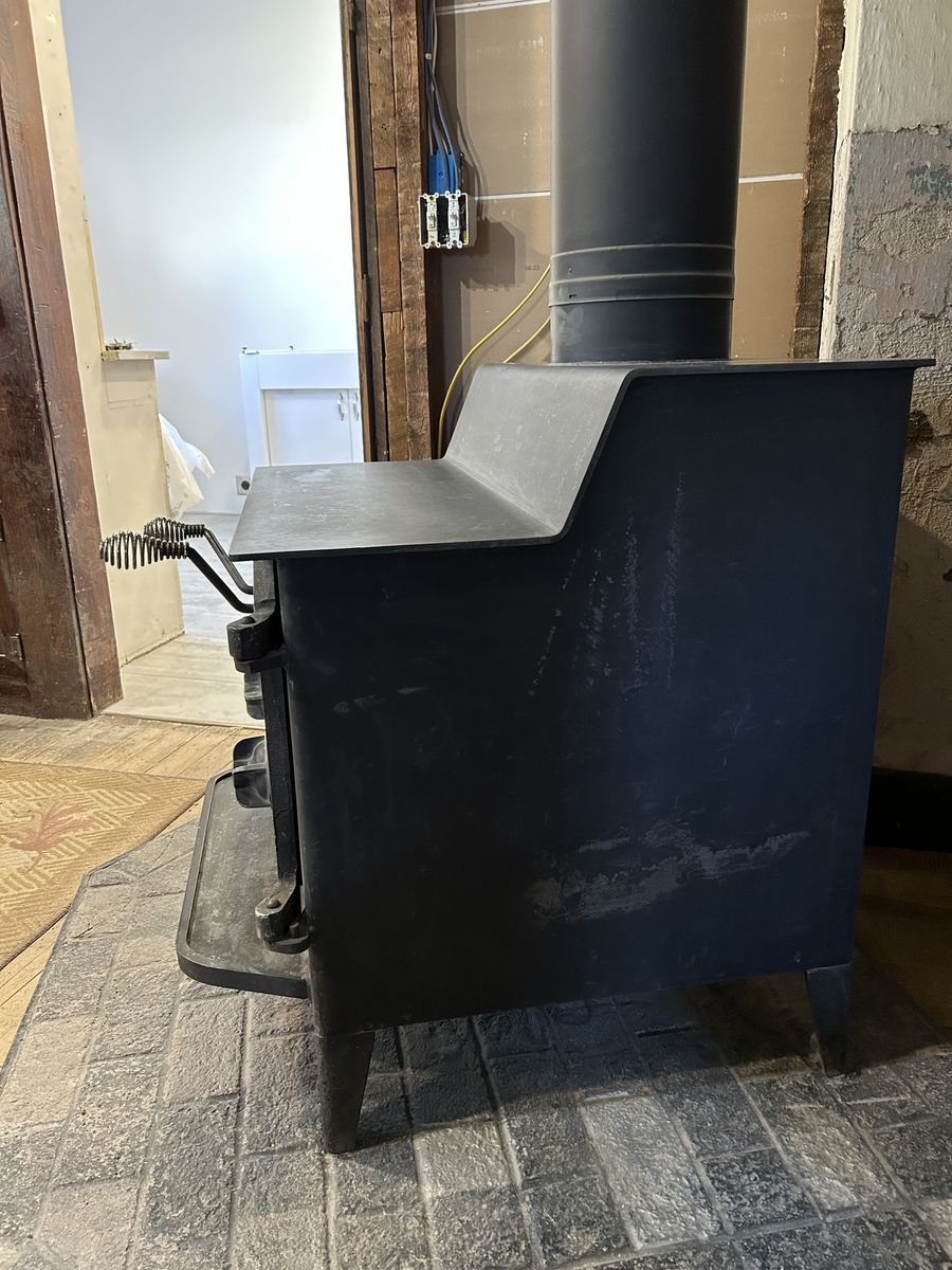 Main image 7