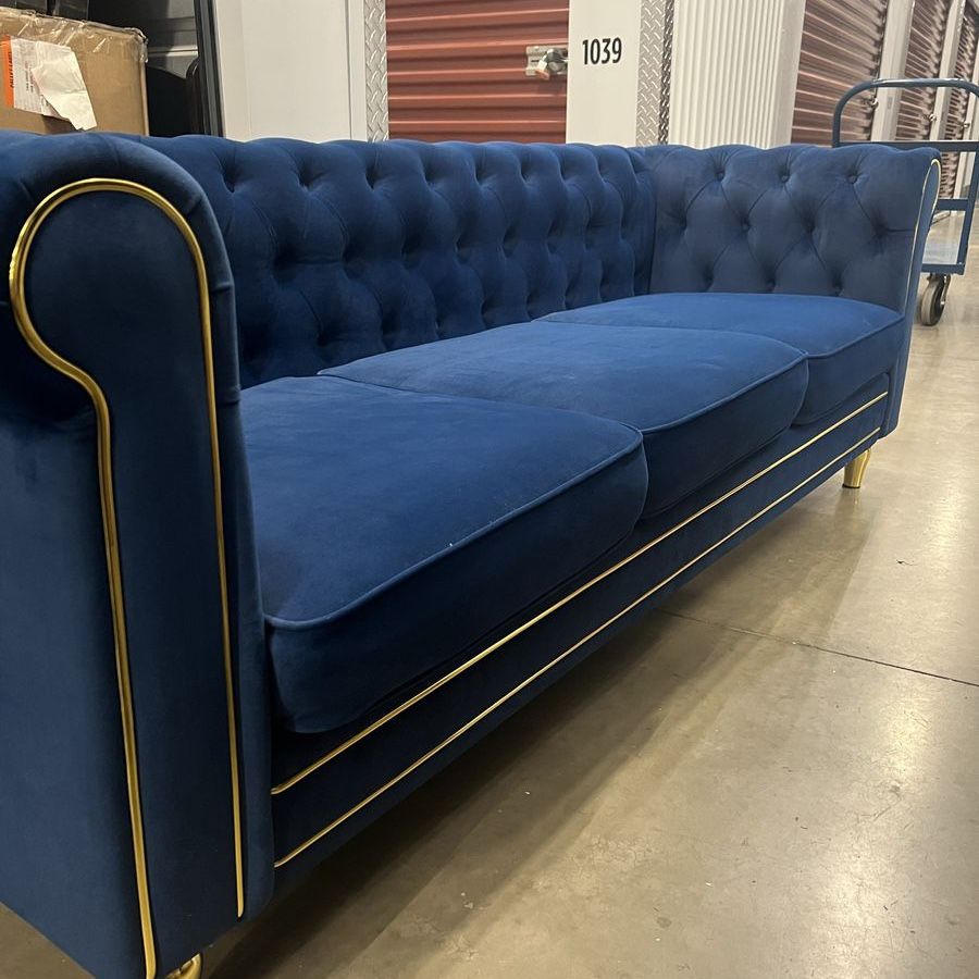 84.65” Chesterfield Velvet Sofa – Blue & Gold Trim – Tufted Rolled‑Arm Design – Brand New by English Elm, Open to Offers